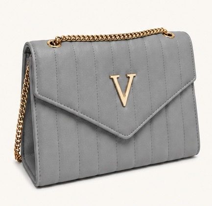 Chain Bags V cut thumbnail 2